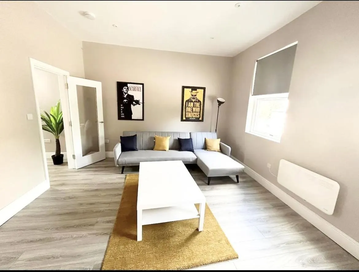 Spacious Home Near Citycentre Parking/Wifi/Netflix Nottingham 0*,